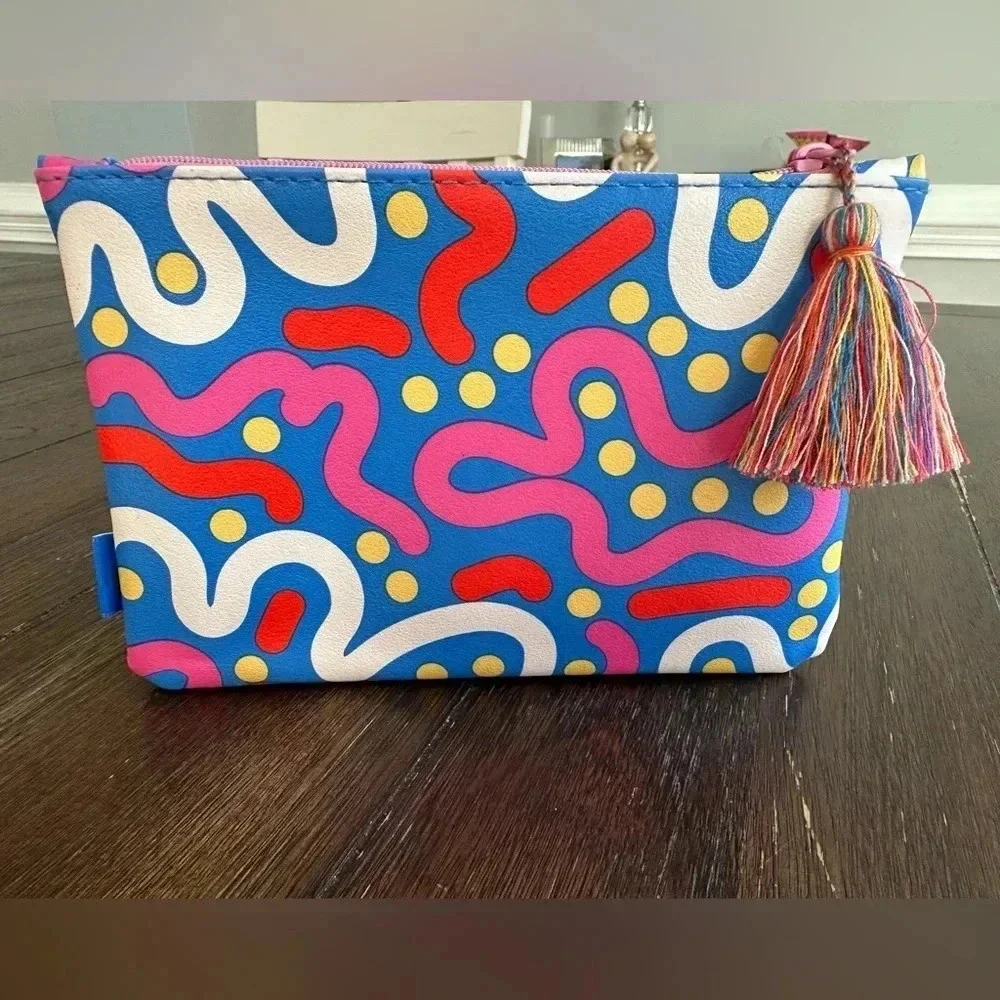 NWOT Ipsy cosmetics pouch